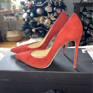 Dolce & Gabbana Suede Pumps